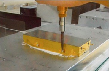 Fix the laser to the heat sink with screws.JPG Fix the laser to the heat sink with screws.JPG